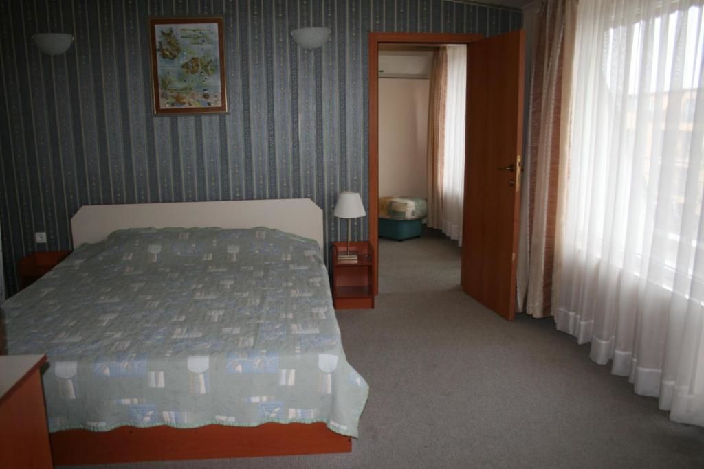 Отель Mirana Family Hotel Бургас-66